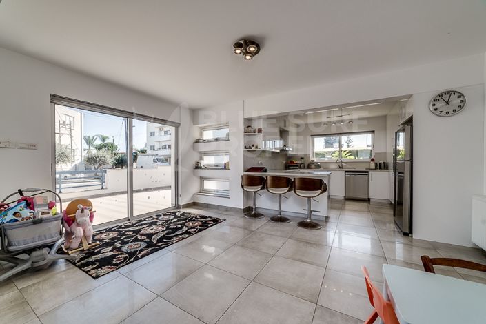 Image No.5-3 Bed Villa for sale