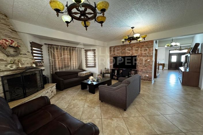 Image No.4-3 Bed Villa for sale