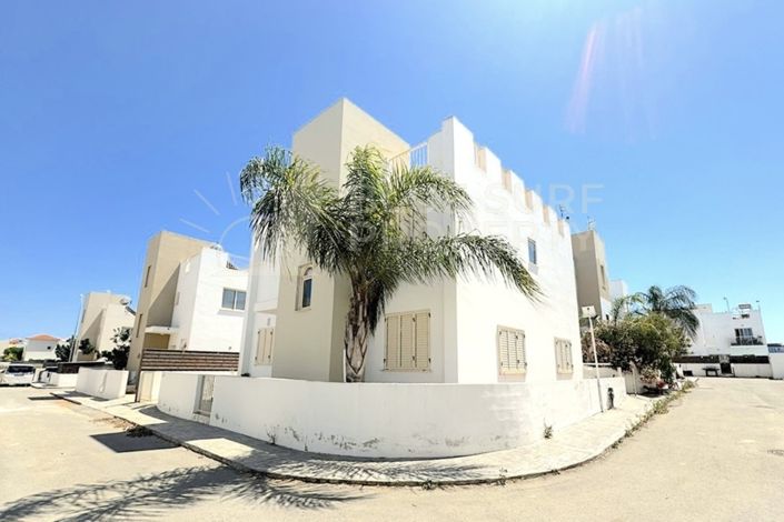 Image No.2-Villa de 3 chambres à vendre à Ayia Triada