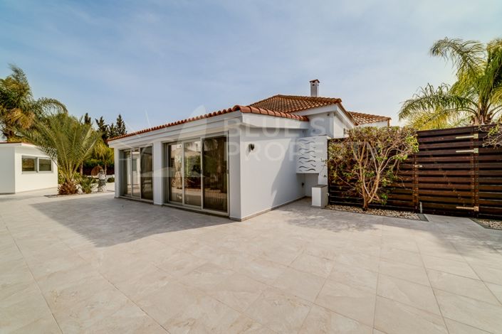 Image No.22-Bungalow de 4 chambres à vendre à Ayia Thekla