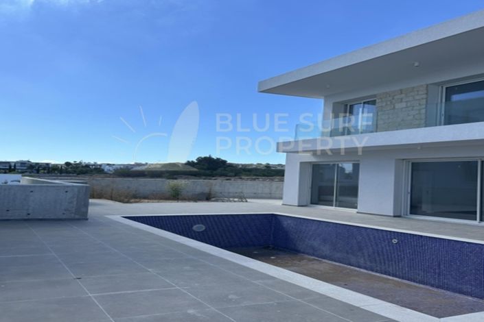 Image No.2-4 Bed Villa for sale