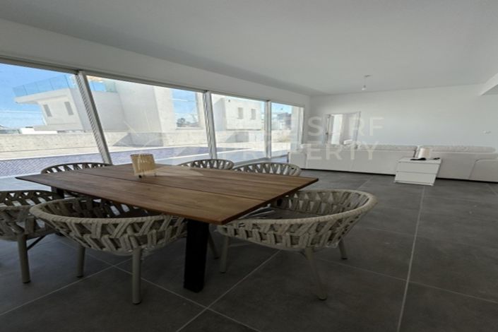 Image No.6-4 Bed Villa for sale