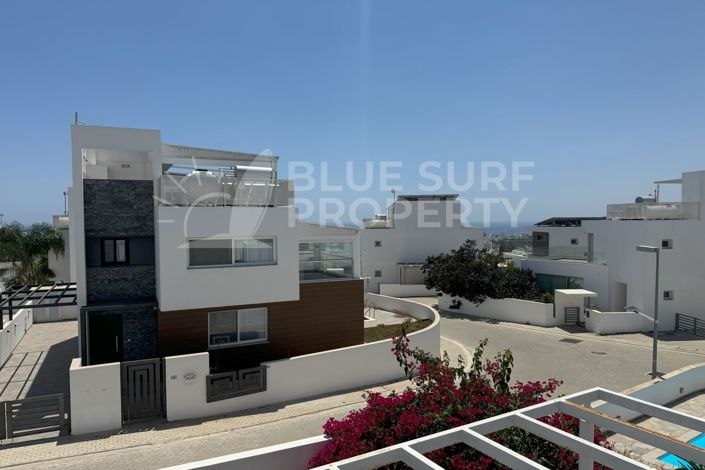 Image No.1-3 Bed Villa for sale