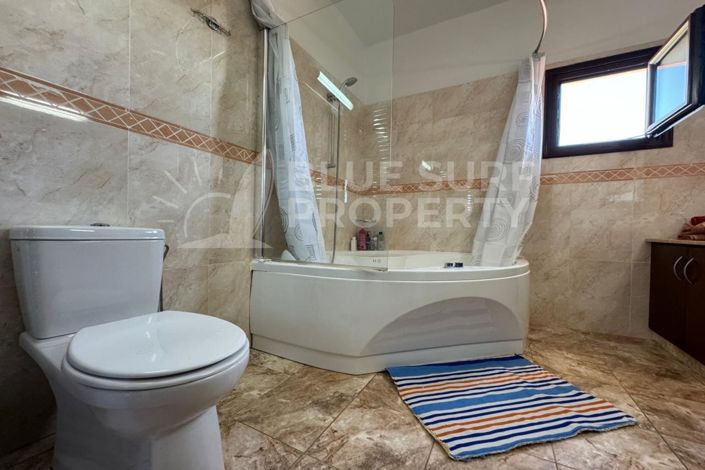 Image No.15-5 Bed Villa for sale