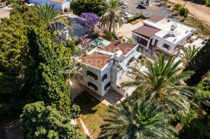 Image No.30-3 Bed Villa for sale