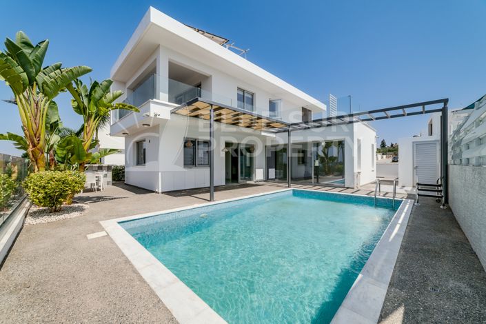 Image No.28-3 Bed Villa for sale