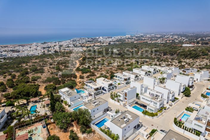 Image No.43-3 Bed Villa for sale