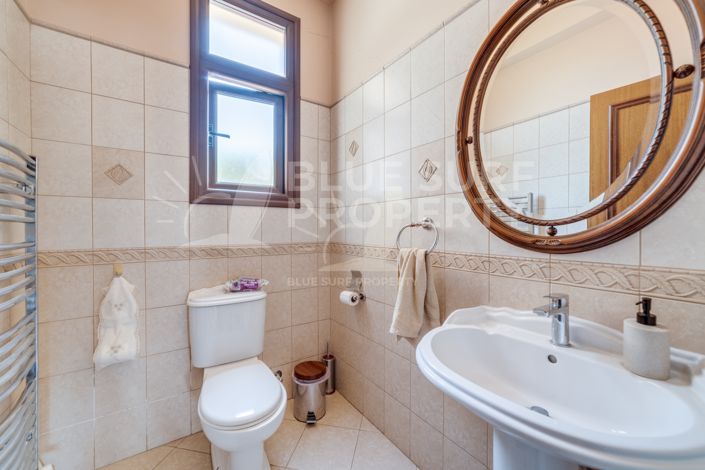 Image No.12-4 Bed Villa for sale