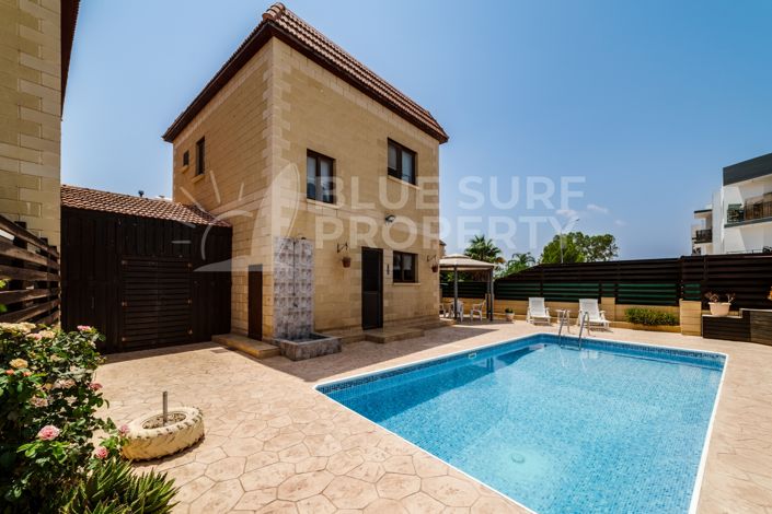 Image No.2-2 Bed Property for sale