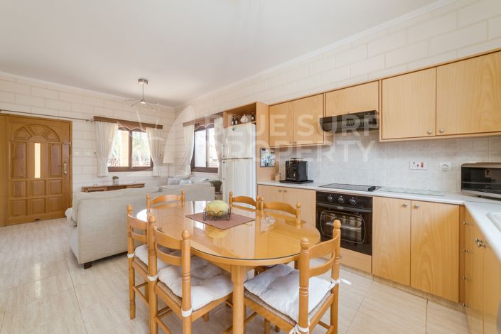 Image No.7-2 Bed Property for sale