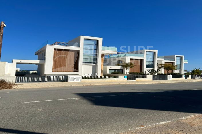 Image No.1-5 Bed Villa for sale