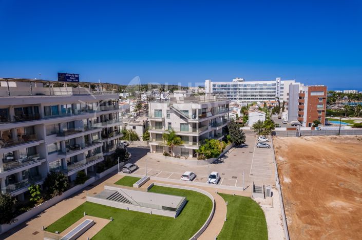 Image No.28-2 Bed Apartment for sale