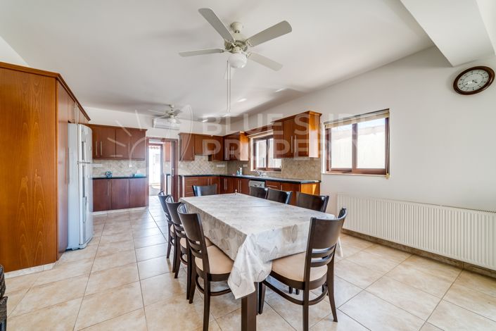 Image No.8-4 Bed Villa for sale