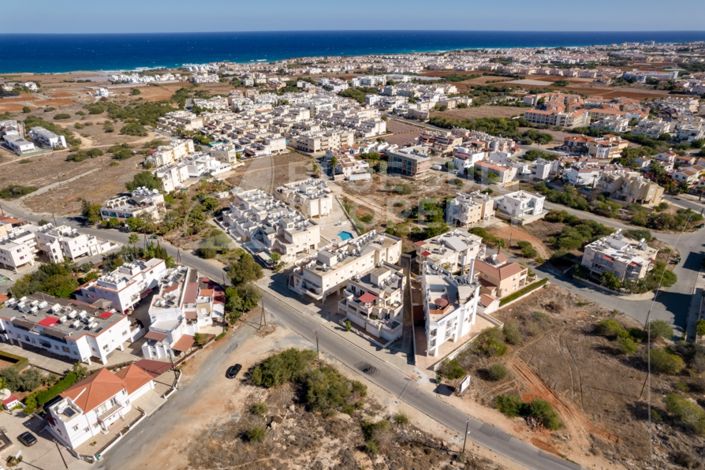 Image No.19-3 Bed Apartment for sale