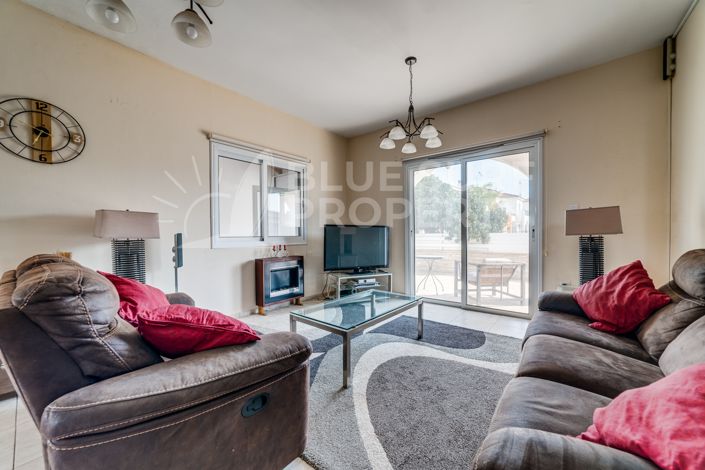 Image No.3-Propriété de 3 chambres à vendre à Avgorou