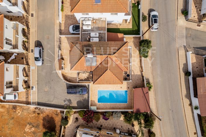 Image No.32-Propriété de 3 chambres à vendre à Avgorou