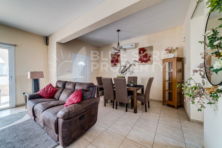 Image No.5-Propriété de 3 chambres à vendre à Avgorou