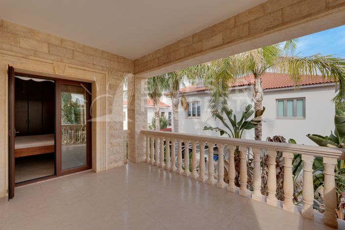 Image No.17-3 Bed Villa for sale