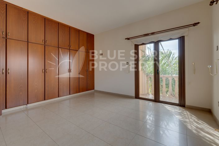 Image No.20-3 Bed Villa for sale