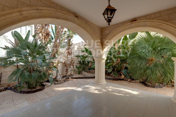 Image No.29-3 Bed Villa for sale