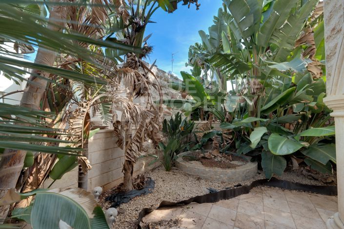 Image No.32-3 Bed Villa for sale