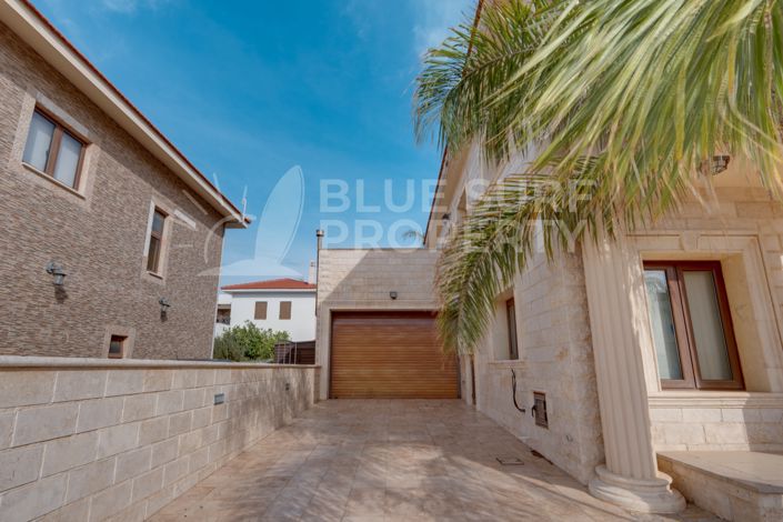 Image No.34-3 Bed Villa for sale