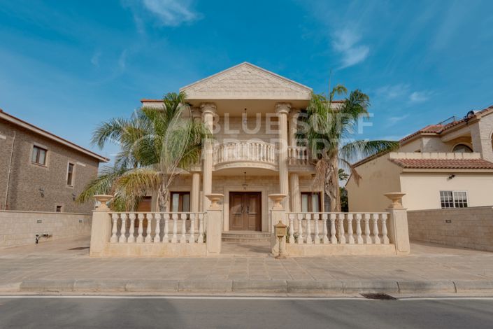 Image No.37-3 Bed Villa for sale