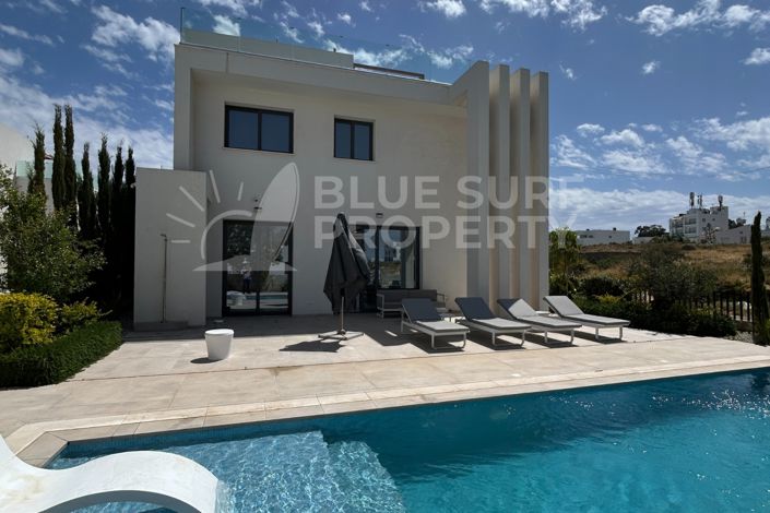 Image No.18-4 Bed Villa for sale