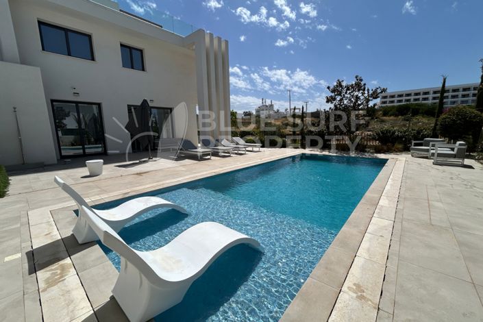 Image No.19-4 Bed Villa for sale