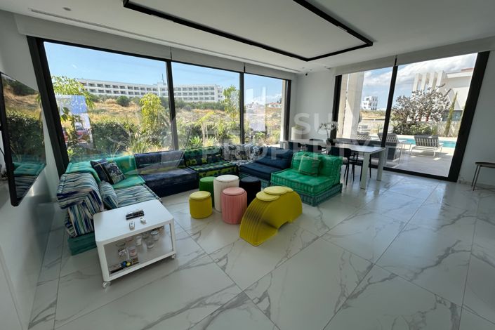 Image No.5-4 Bed Villa for sale