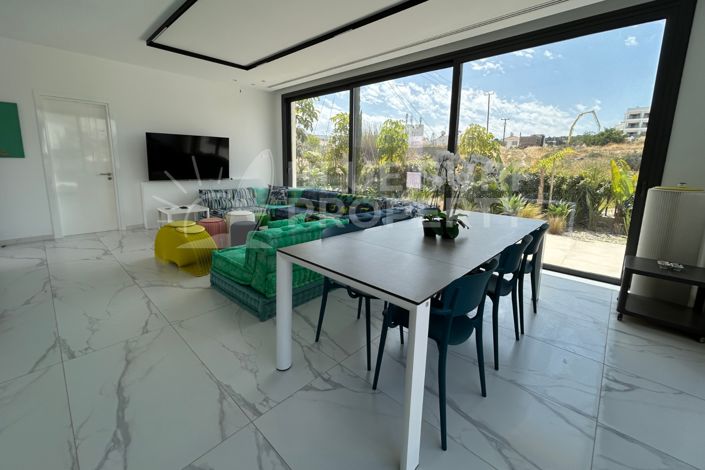 Image No.7-4 Bed Villa for sale