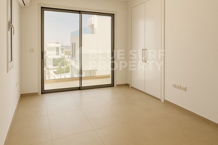 Image No.9-3 Bed Villa for sale