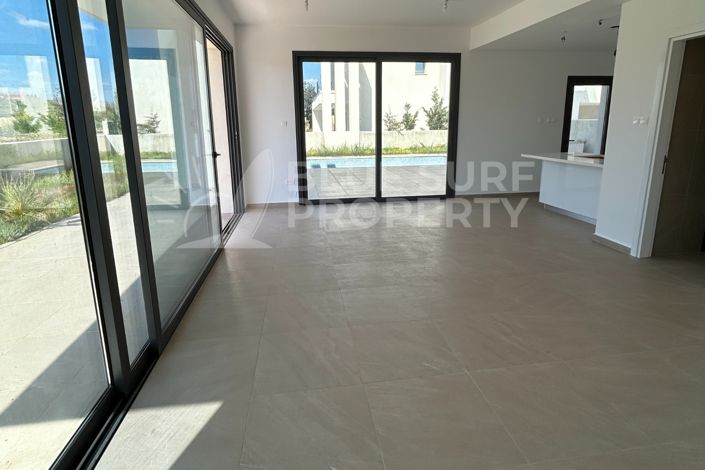 Image No.4-3 Bed Villa for sale