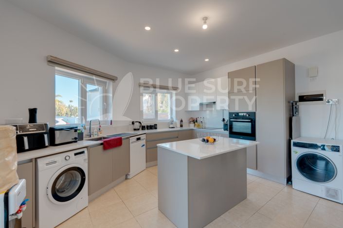 Image No.11-3 Bed Villa for sale