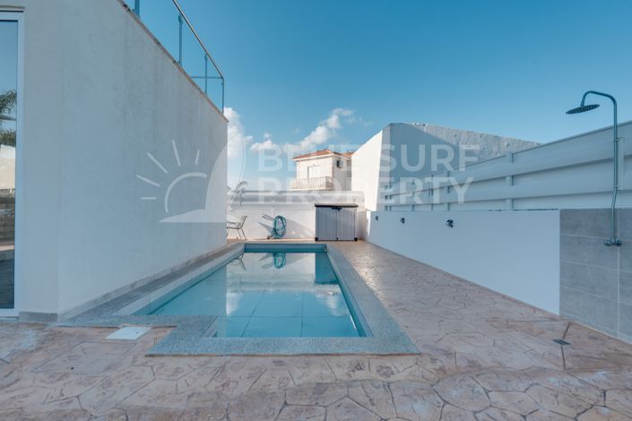 Image No.3-3 Bed Villa for sale