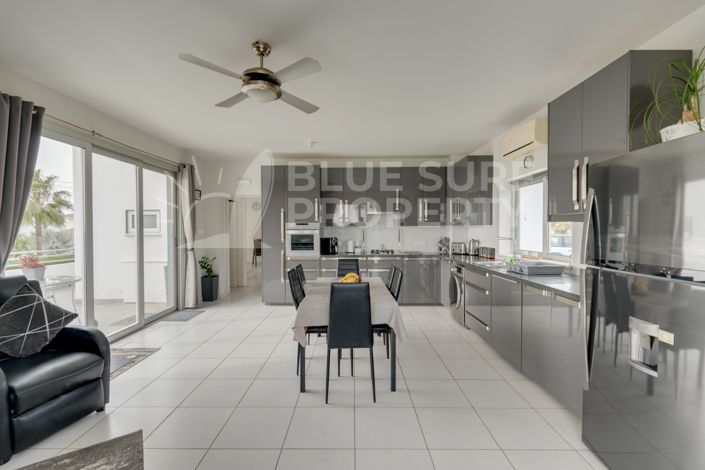 Image No.12-6 Bed Villa for sale