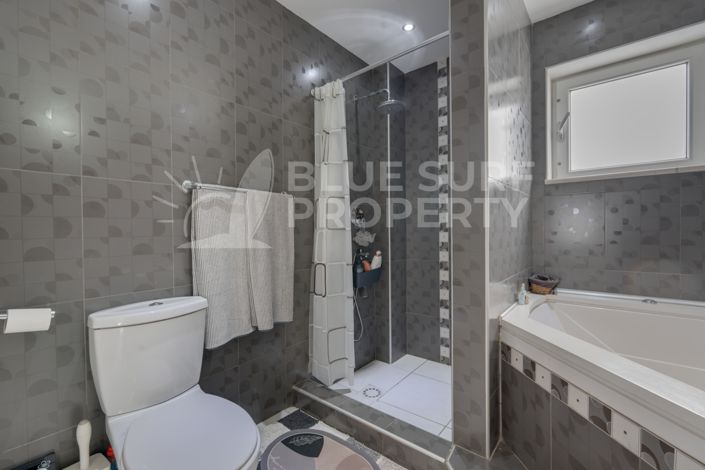 Image No.25-6 Bed Villa for sale