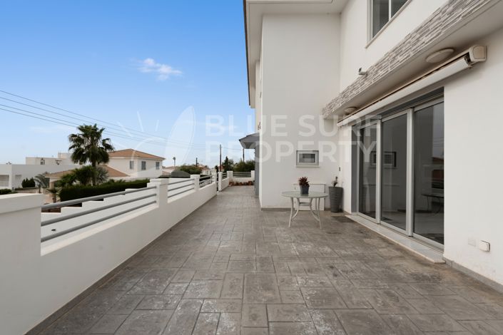 Image No.55-6 Bed Villa for sale