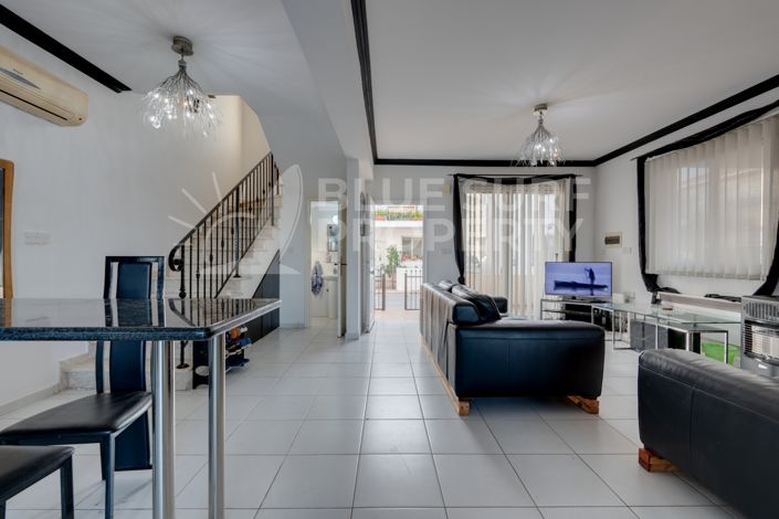 Image No.6-3 Bed Villa for sale