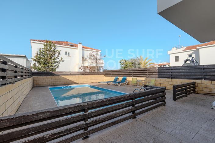 Image No.28-3 Bed Property for sale