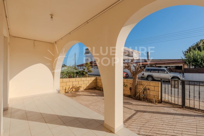 Image No.32-3 Bed Property for sale