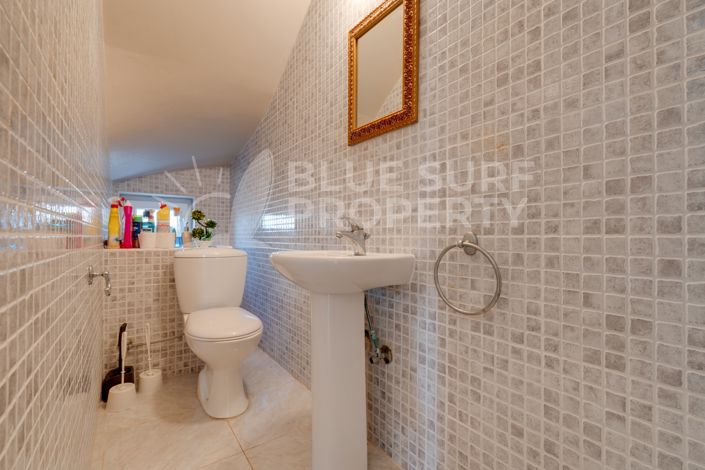 Image No.9-3 Bed Property for sale