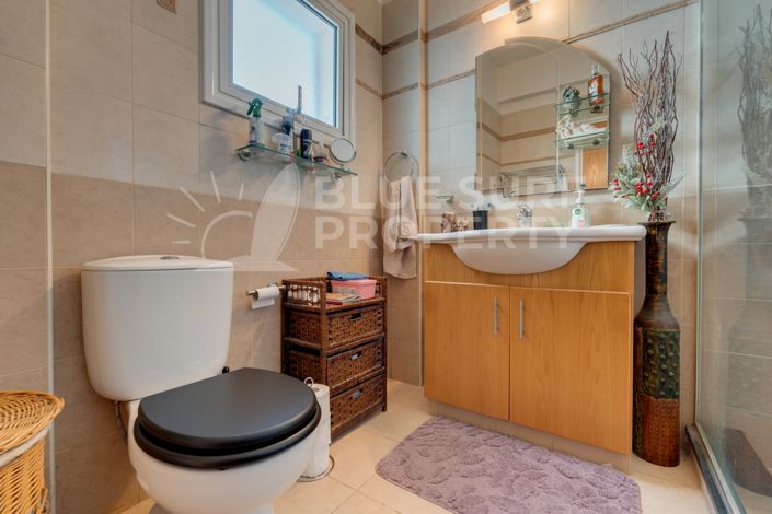 Image No.15-2 Bed Bungalow for sale