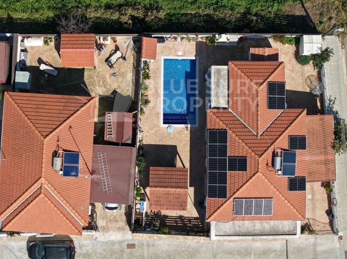 Image No.37-2 Bed Bungalow for sale