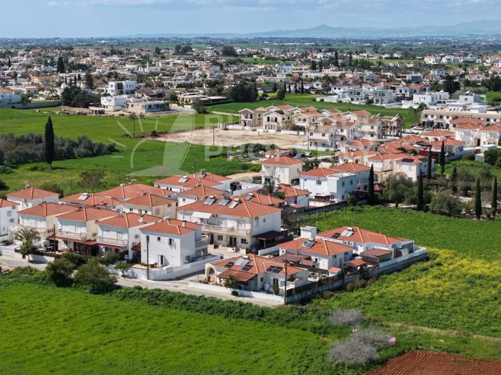 Image No.43-2 Bed Bungalow for sale