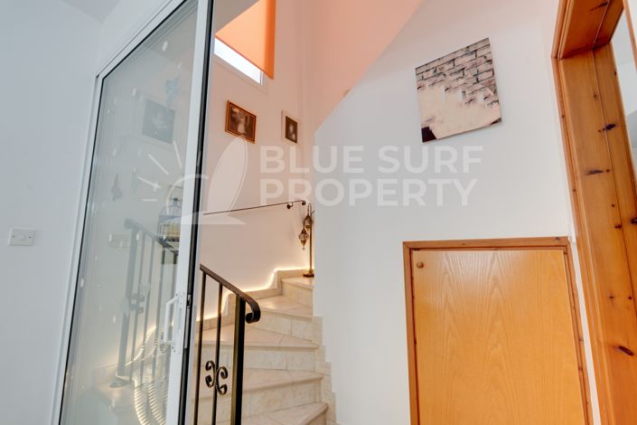 Image No.12-3 Bed Villa for sale