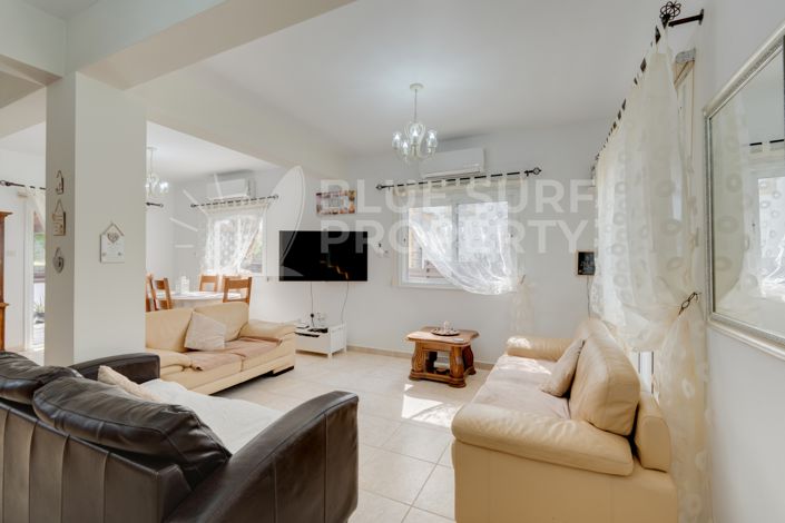 Image No.3-3 Bed Villa for sale