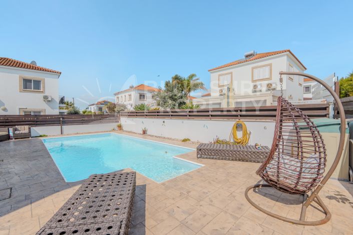 Image No.27-3 Bed Villa for sale