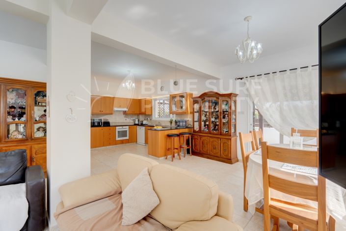 Image No.6-3 Bed Villa for sale