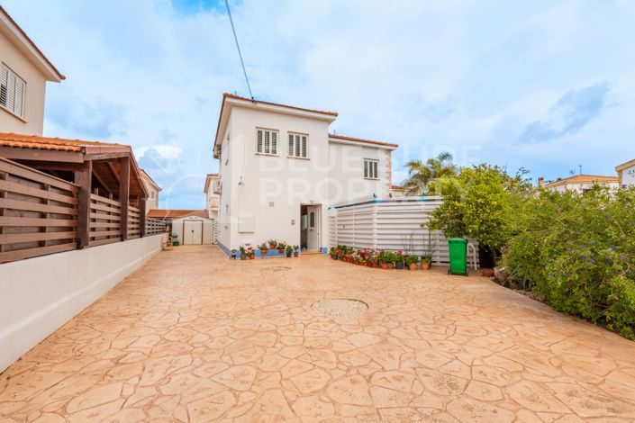 Image No.30-3 Bed Villa for sale